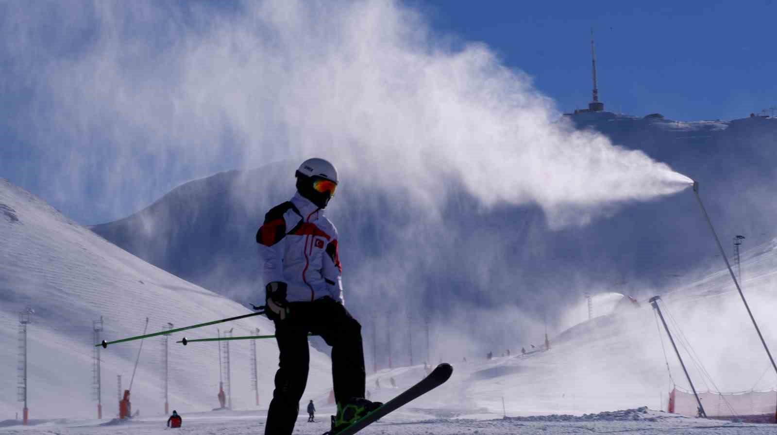 Erzurum’da kayak sezonu başladı