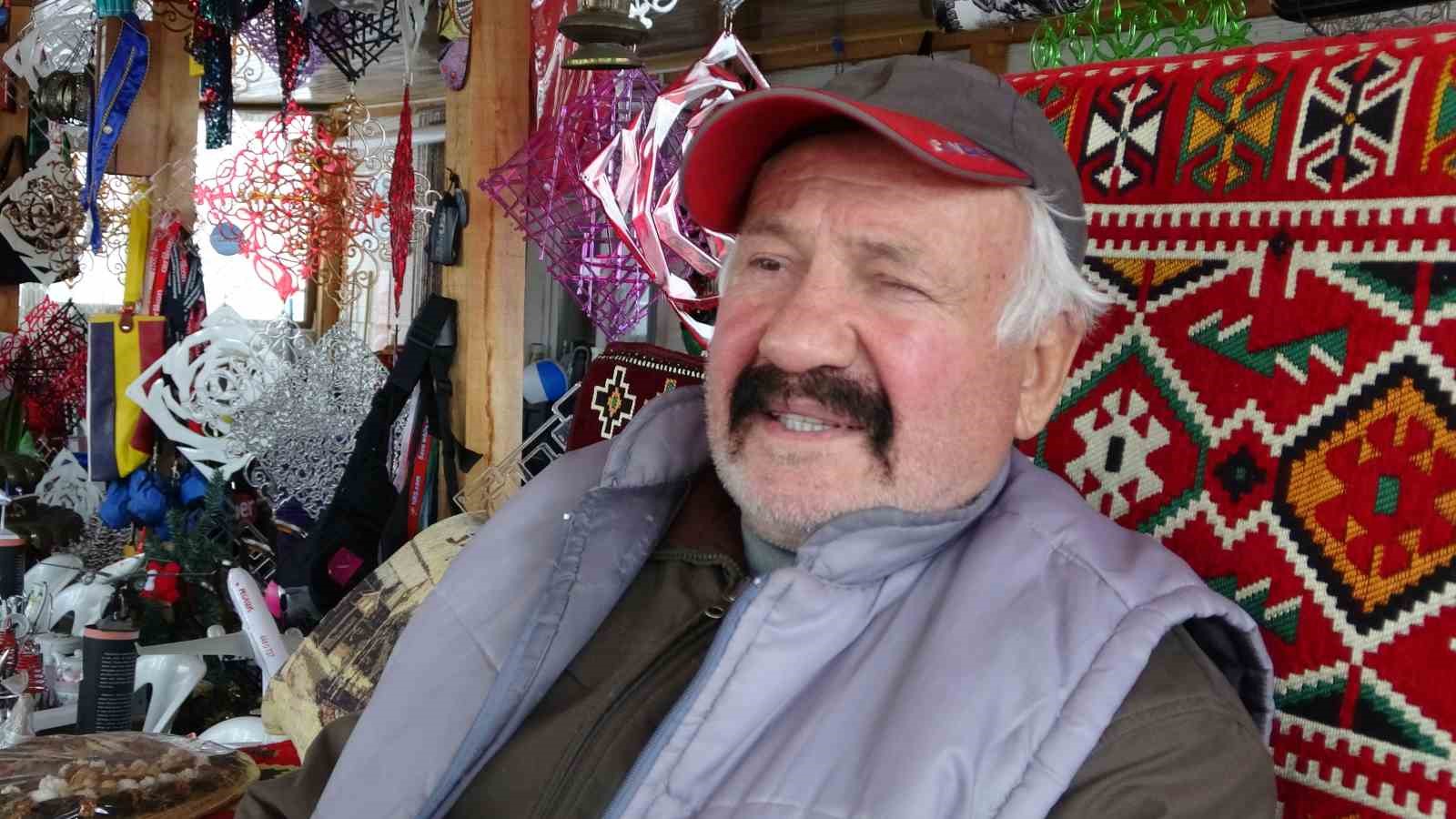 Evinin her köşesi ’hediyelik eşya’ ile dolu