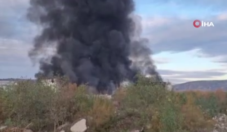 İzmir’de fabrika yangını