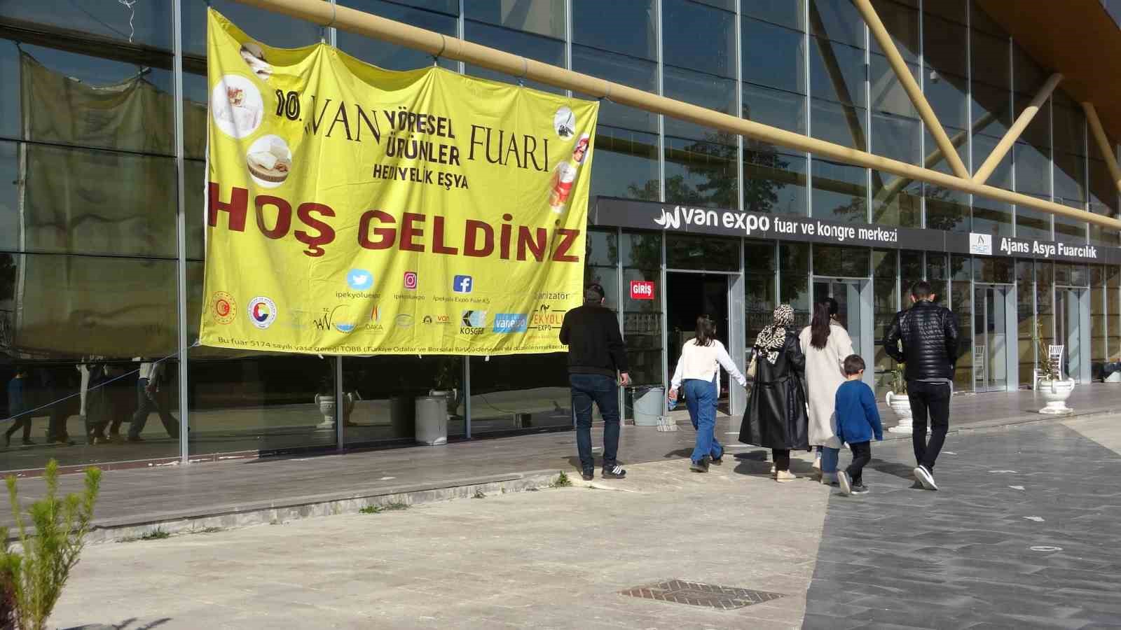 Van’da düzenlenen yöresel ürünler fuarında yüksek fiyat ve hijyen sorunları tepki çekti