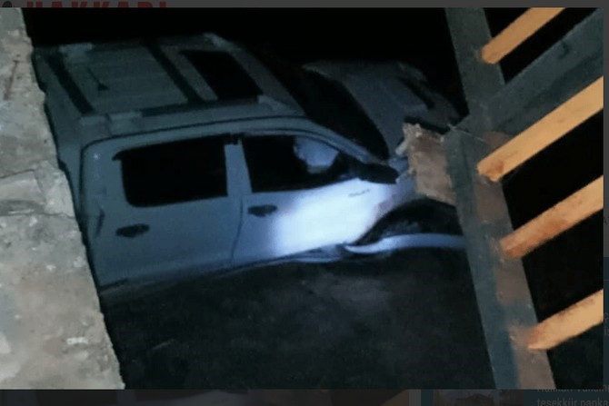 Hakkari’de kaza: 3 yaralı