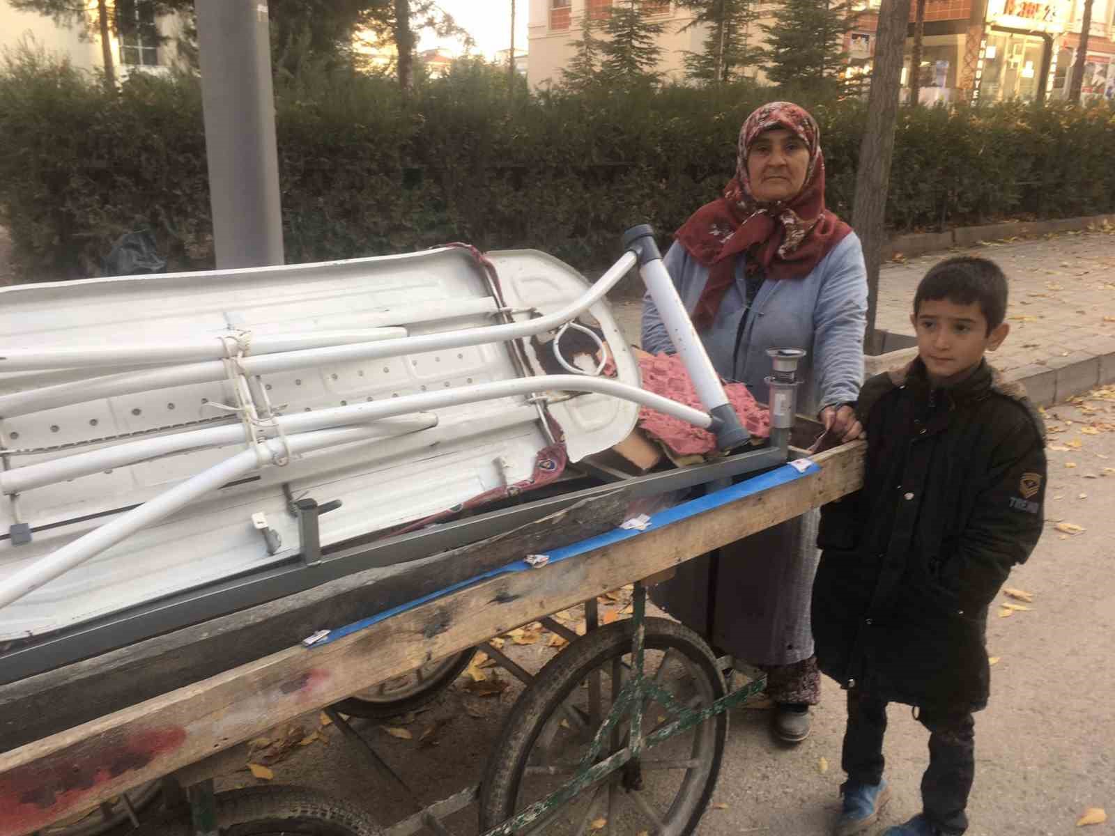 Hurdacılık yapan epilepsi hastası kadın ailesine bakıyor