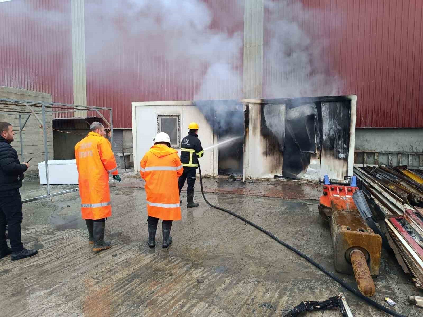 Iğdır’daki konteyner yangını