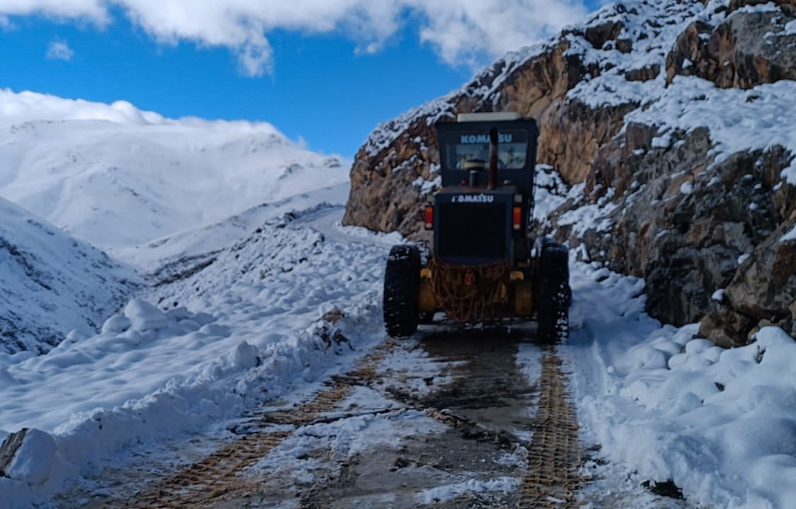 Van’da karla mücadele mesaisi başladı