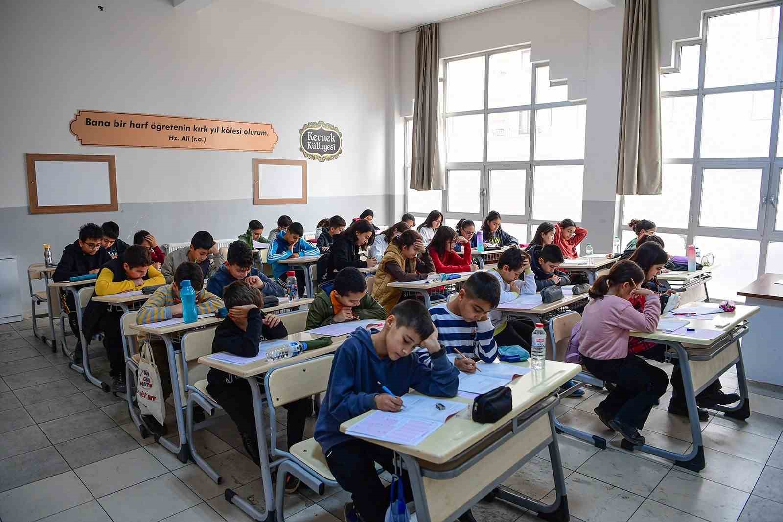 Öğrencilere ödüllü deneme sınavı