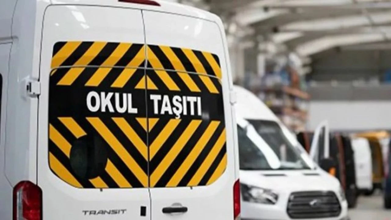 Okul Servis Araçları Yönetmeliğinde Kritik Değişiklik: Yeni Düzenleme Neleri Kapsıyor?