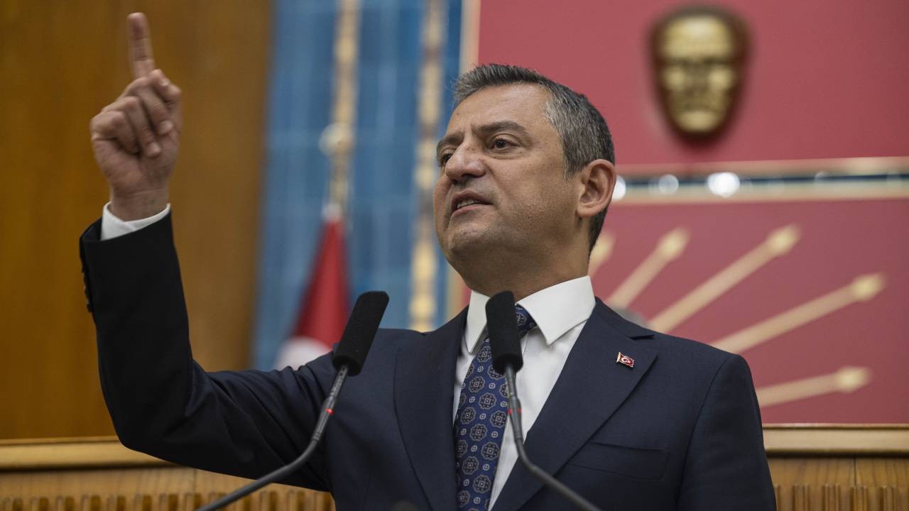 CHP Lideri Özgür Özel: “Uyarıyorum, söz bitmek üzeredir”