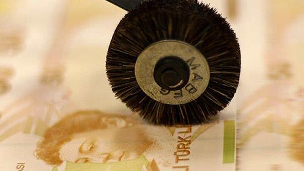 5 ve 50 TL’lik yeni banknotlar piyasada