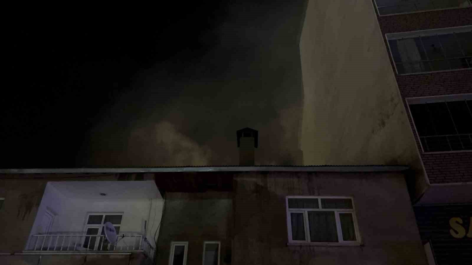 Tatvan’da korkutan yangın