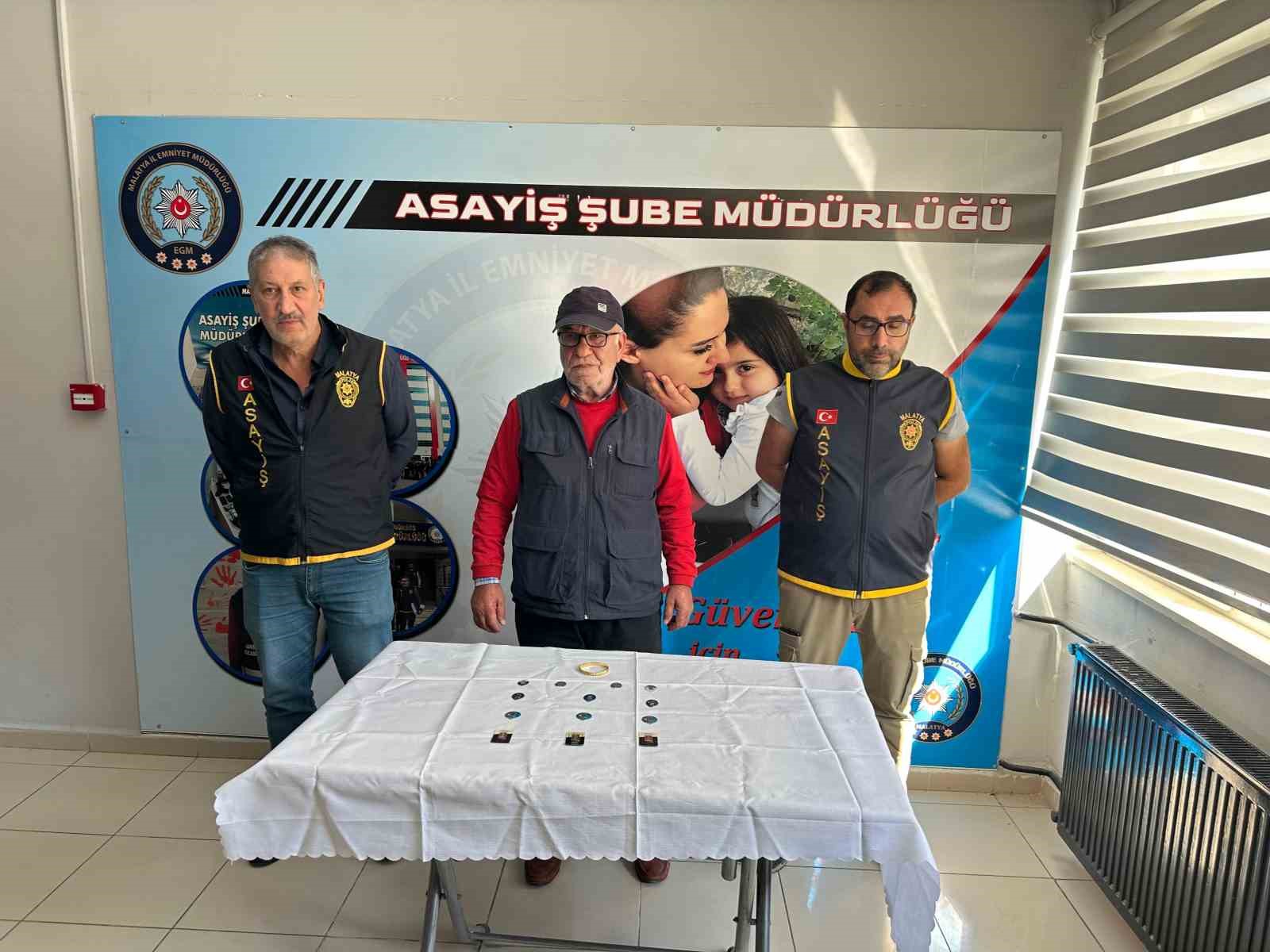 Telefonun şarjı bitince  dolandırılmaktan kurtuldu