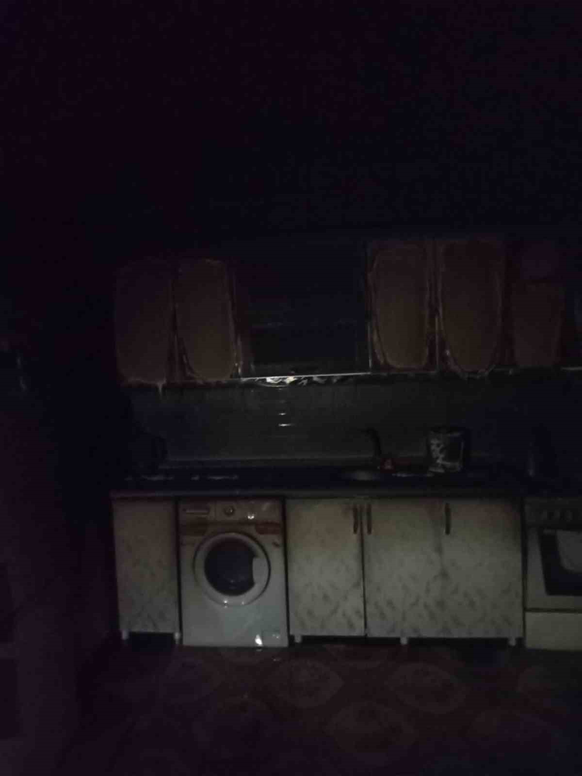 Van’da apartman yangını