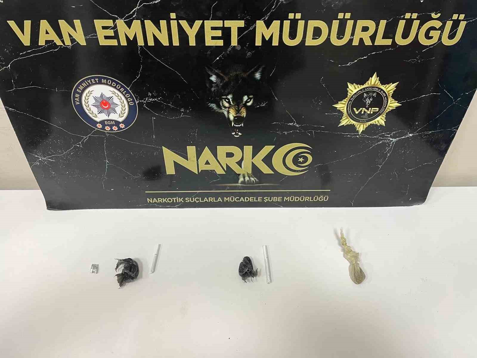 Van’da ’torbacı’ operasyonu