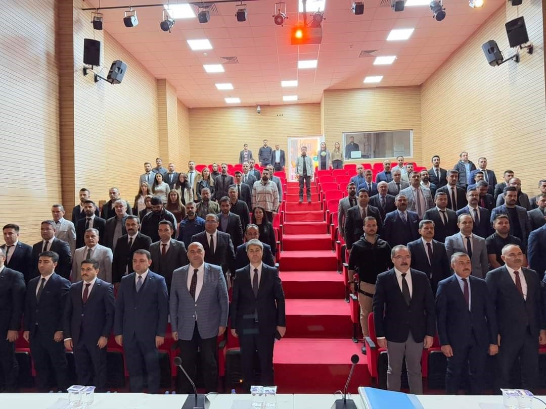 Van’ın Özalp ilçesinde  eğitim değerlendirme toplantısı yapıldı