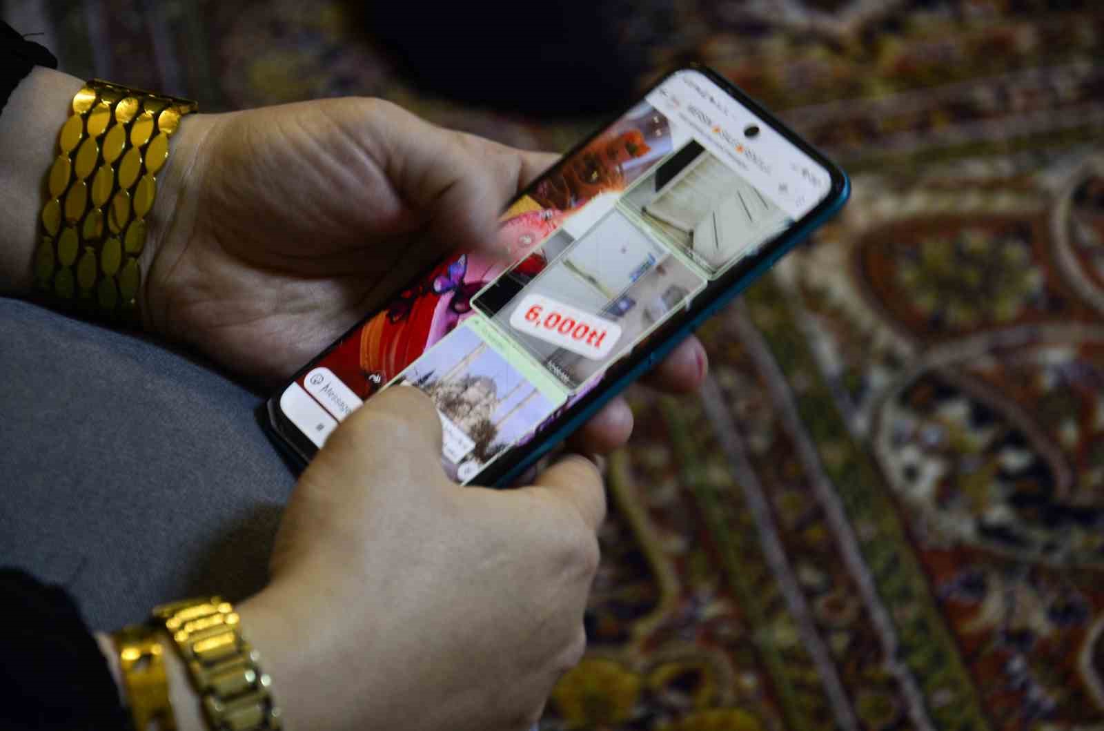 Suriyeliler eşyalarını Whatsapp üzerinden satışa çıkardı