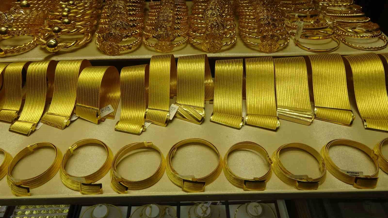 “Altın yatırımcıyı güldürdü, kuyumcuyu üzdü”