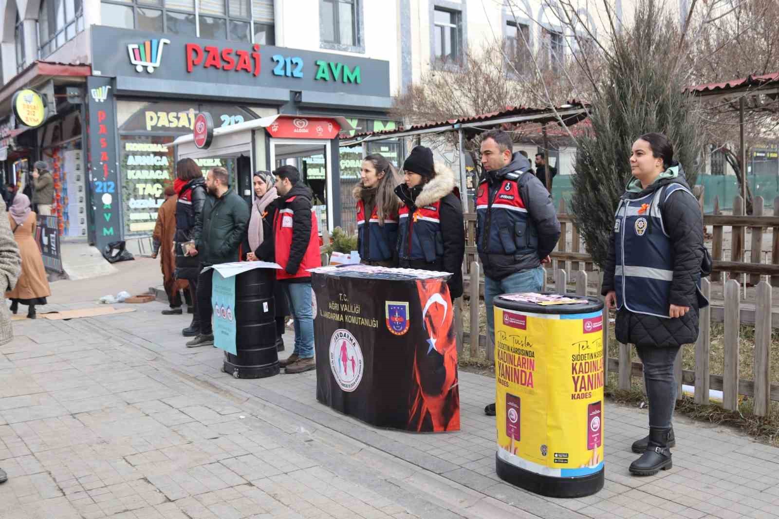 Ağrı’da Kadına Yönelik Şiddete ‘Dur’ demek için yürüdüler