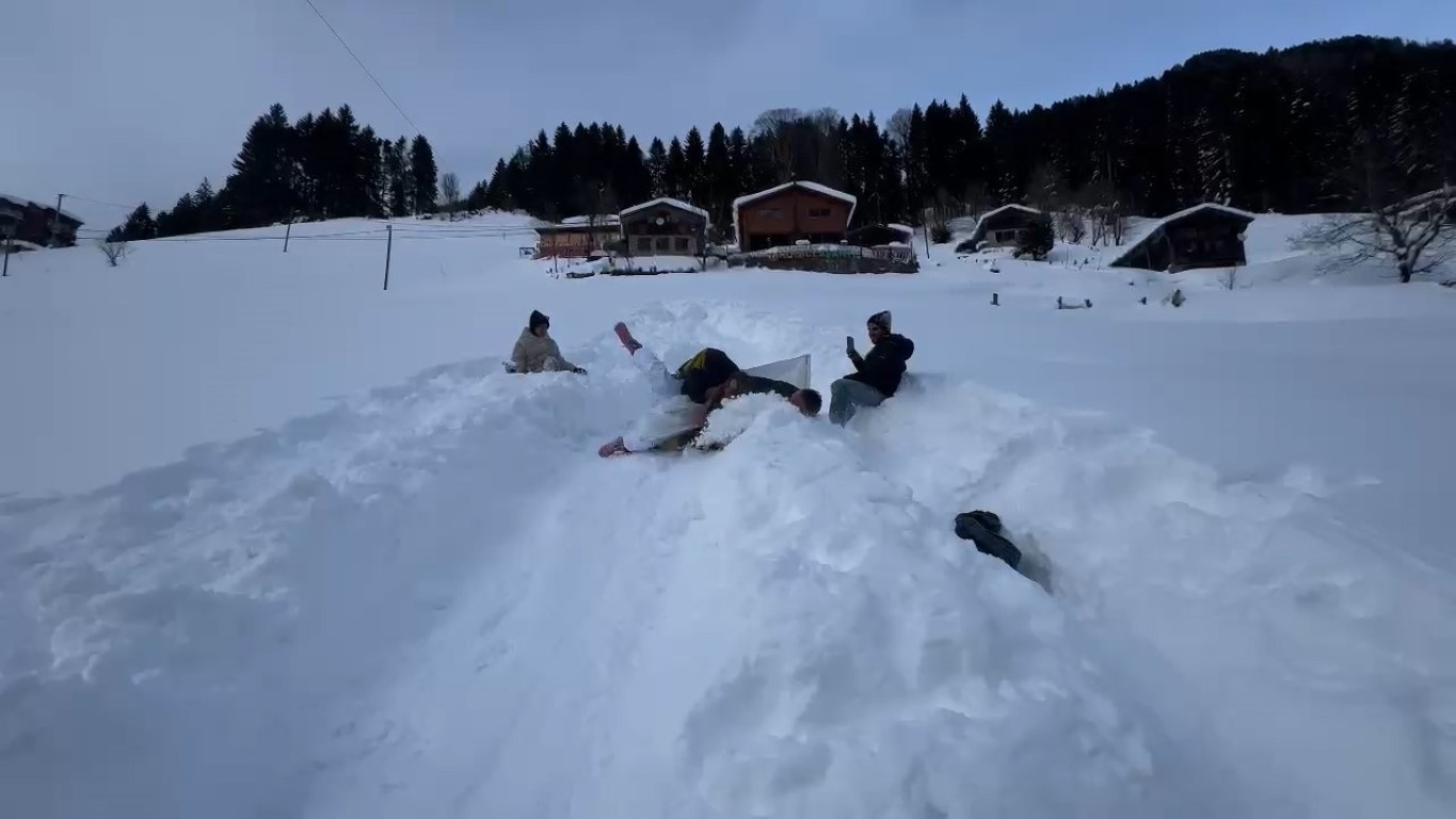 Ayder Yaylası’nda kar keyfi