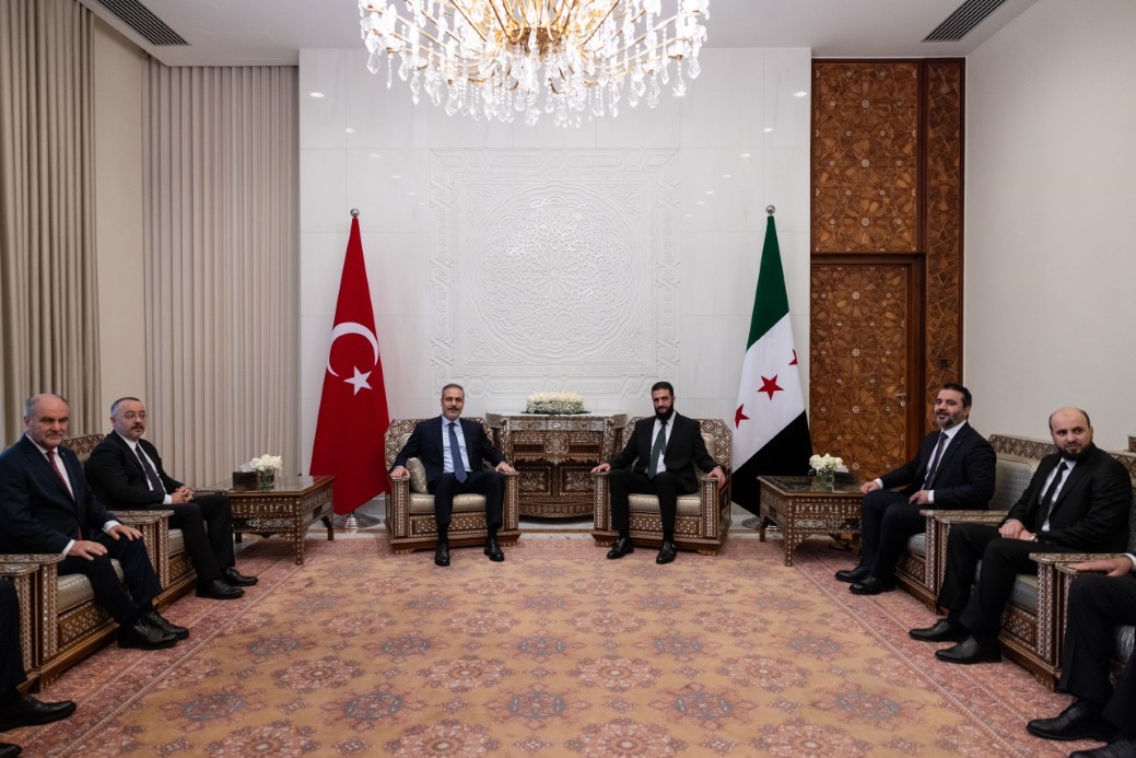 Bakan Fidan HTŞ Lideri Colani ile bir araya geldi