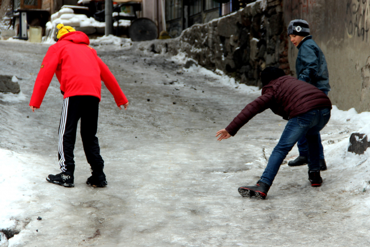 Buz ve kar üzerinde yürümenin altın kuralları