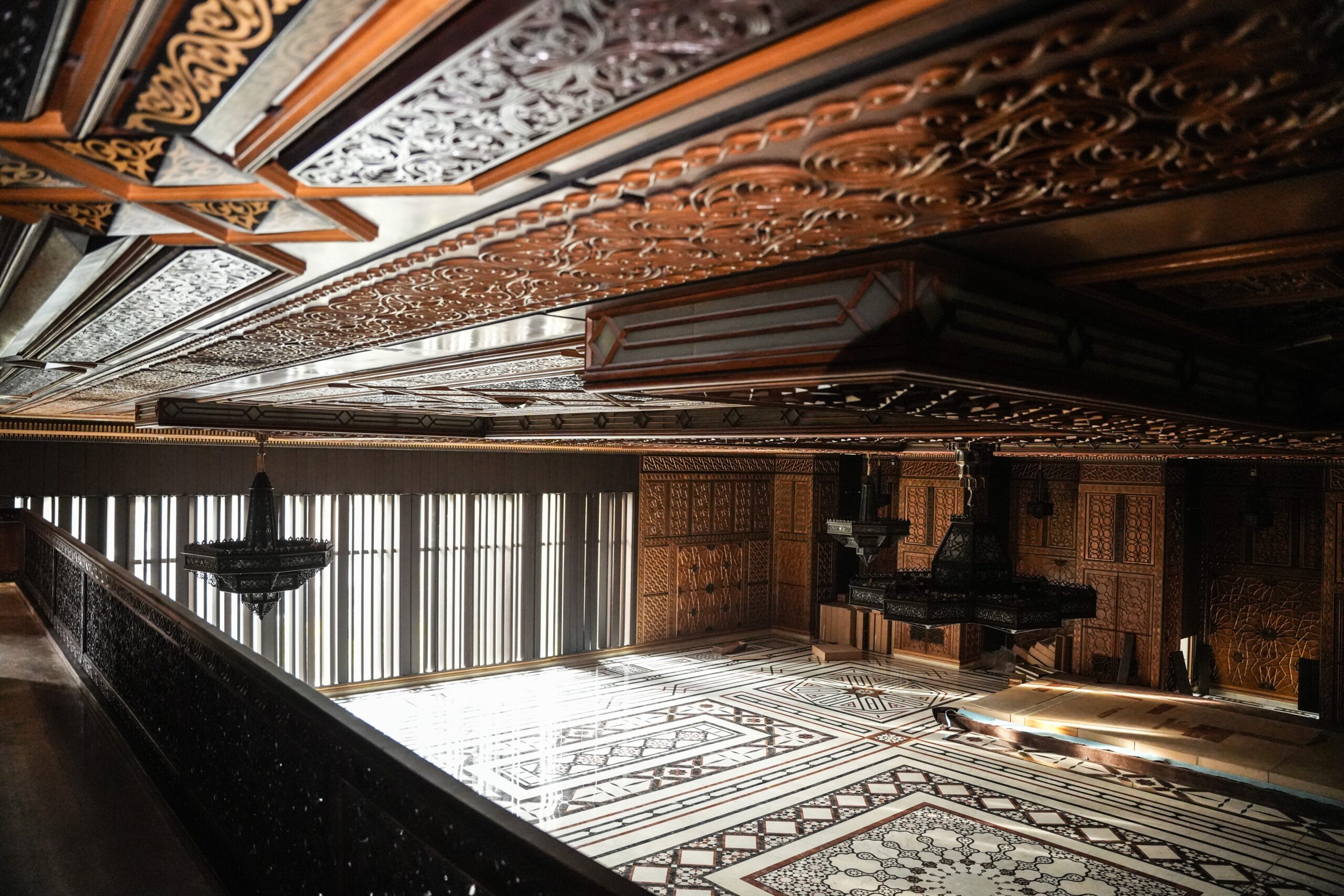 Esad’ın yaşadığı ev ihtişamıyla dikkat çekti