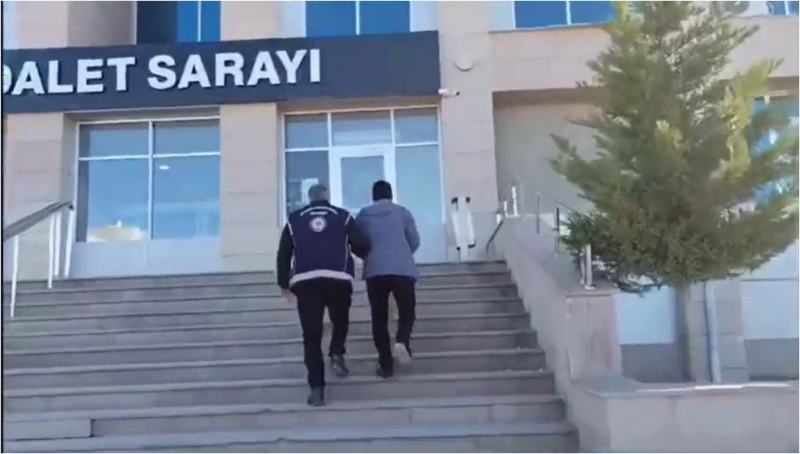 Van’da göçmen kaçakçılığı operasyonu: 5 kişi tutuklandı