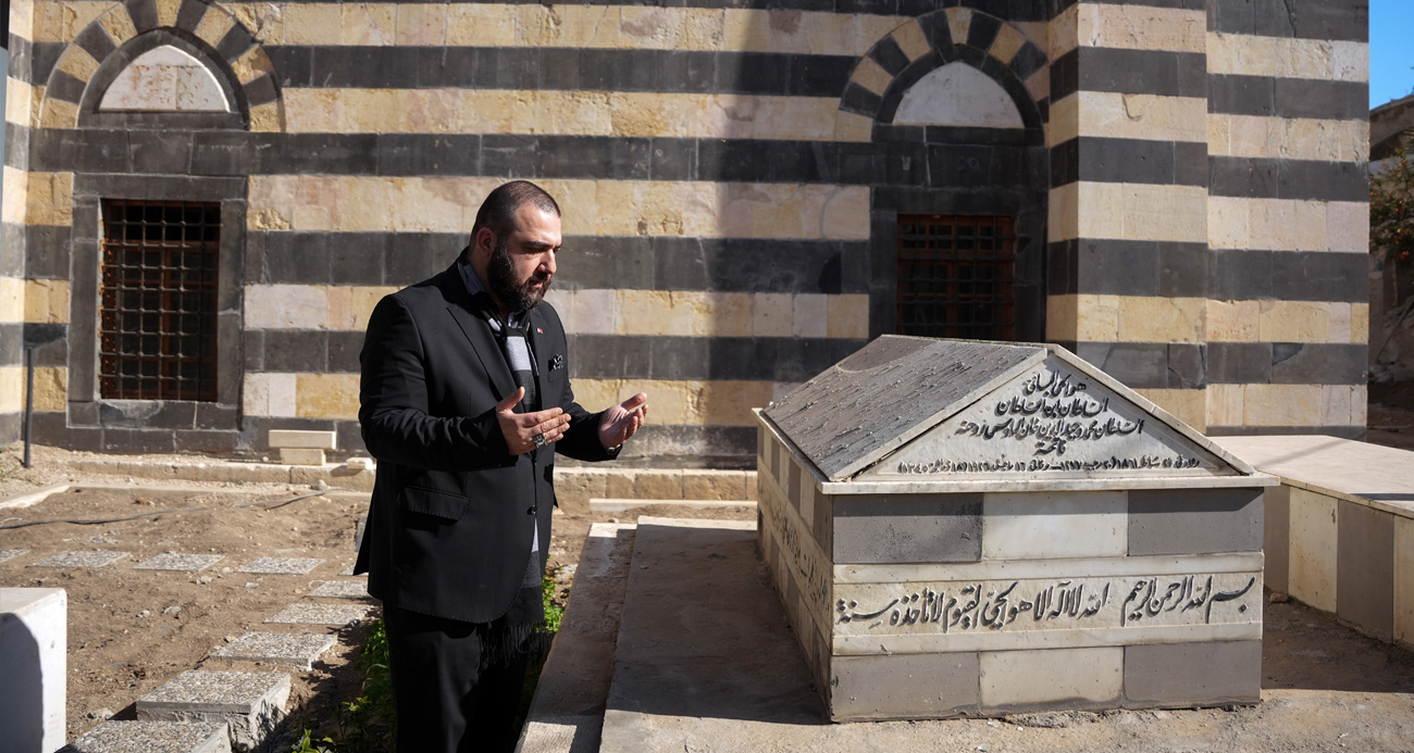 II. Abdülhamid Han’ın torunu Şam’da Sultan Vahdettin Han’ın kabrini ziyaret etti