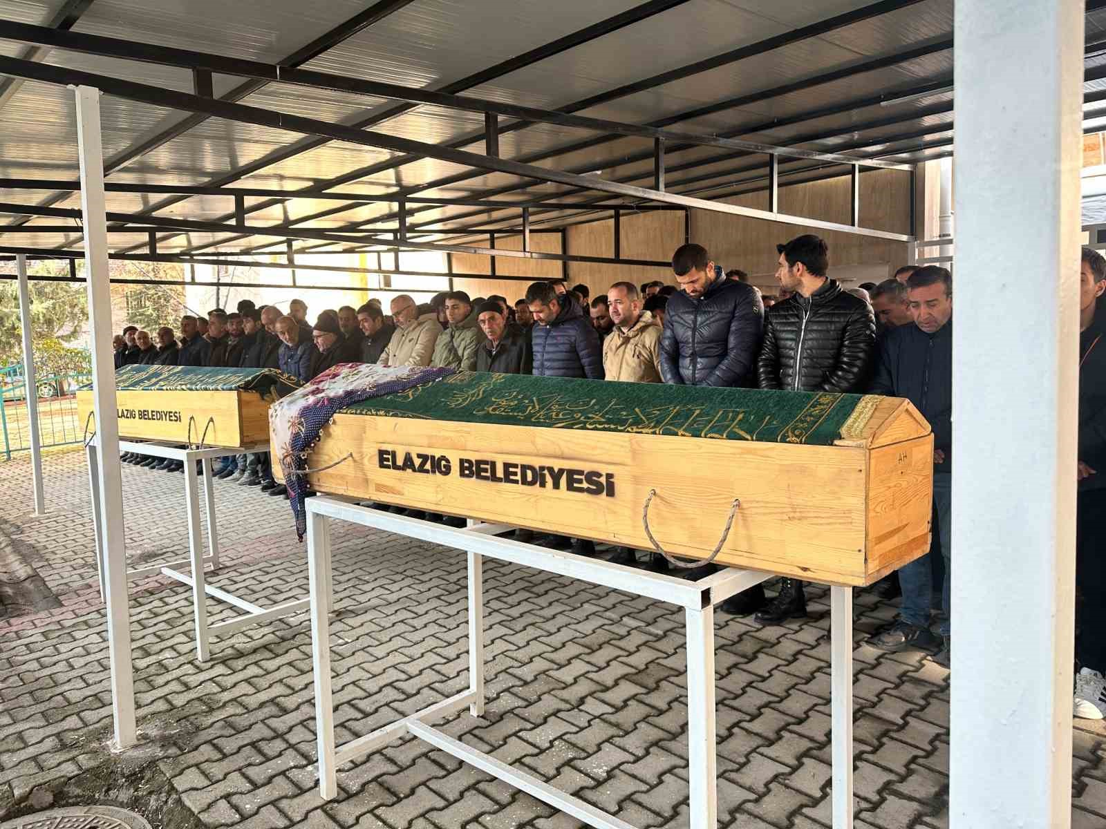 Aynı gün içinde hem babasını hemde  kayınvalidesini kaybetti