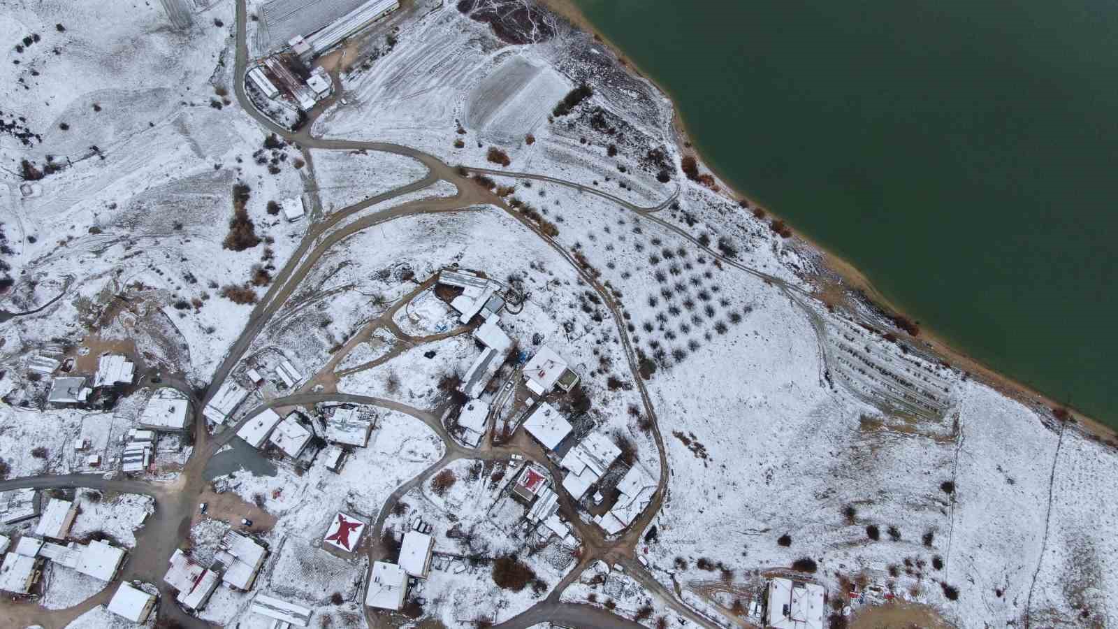 Cip Baraj Gölü’nde kış güzelliği