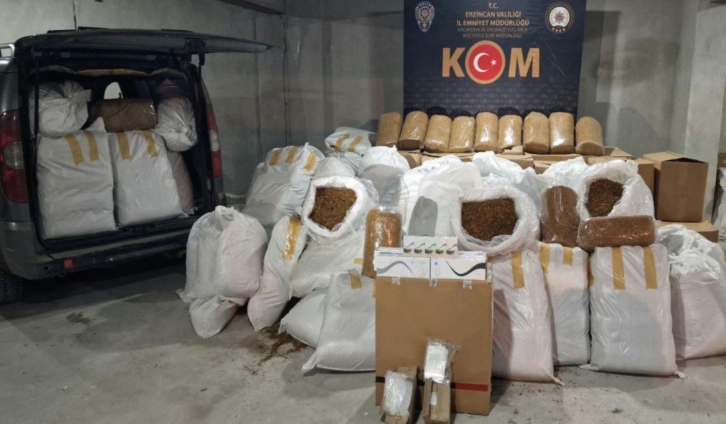 Erzincan’da 2 ton kaçak tütün ele geçirildi