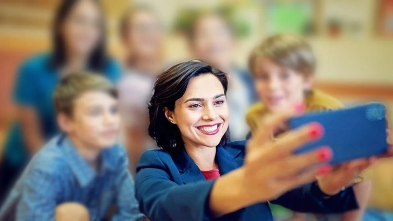 Bakan Tekin’den fenomen öğretmenlere uyarı