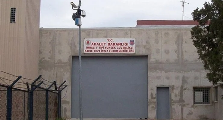 DEM Parti heyeti İmralı’ya gitti