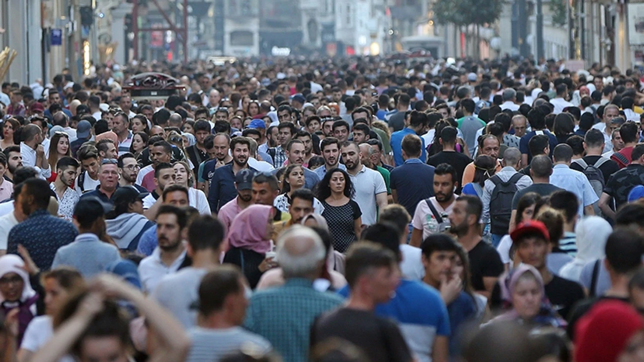 TÜİK, Ekim Ayı İşsizlik Rakamlarını Açıkladı: İşsizlik Oranı %8,8’e Yükseldi