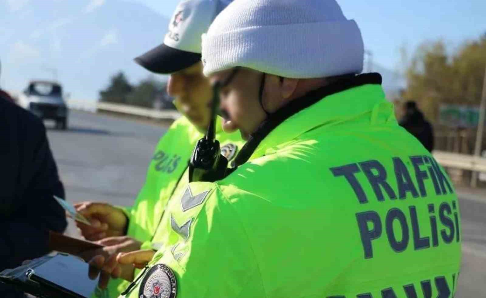 Polisten kaçan alkollü sürücüye para cezası kesildi