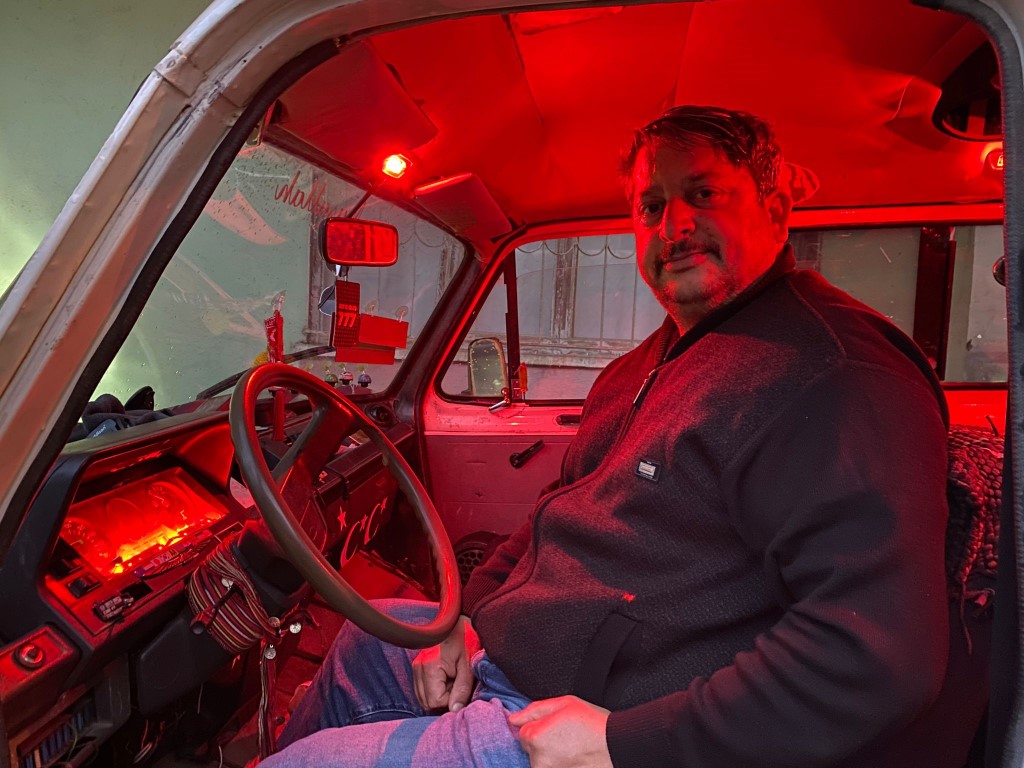 Minibüsünden teybi çalınan adamdan hırsıza ’Şiki Şiki Baba’ tepkisi