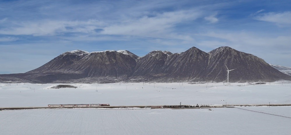 Van Gölü Ekspresi’nin Kirkor Dağı eteklerindeki muhteşem görüntüsü büyüledi