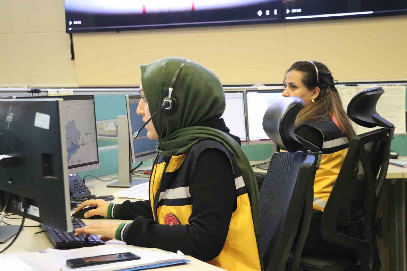 Van’da 112 çalışanlarının kâbusu: Tek kişiden 8 bin 500 çağrı