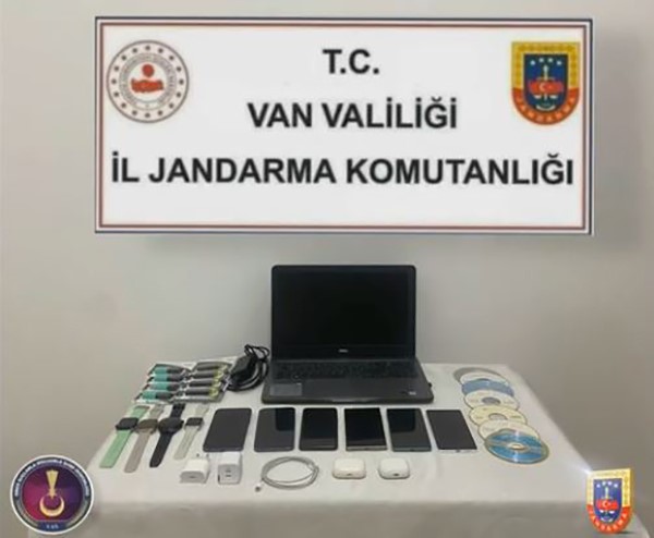 Van’da kaçak telefonlara IMEI klonlaması yapan iş yerine operasyon