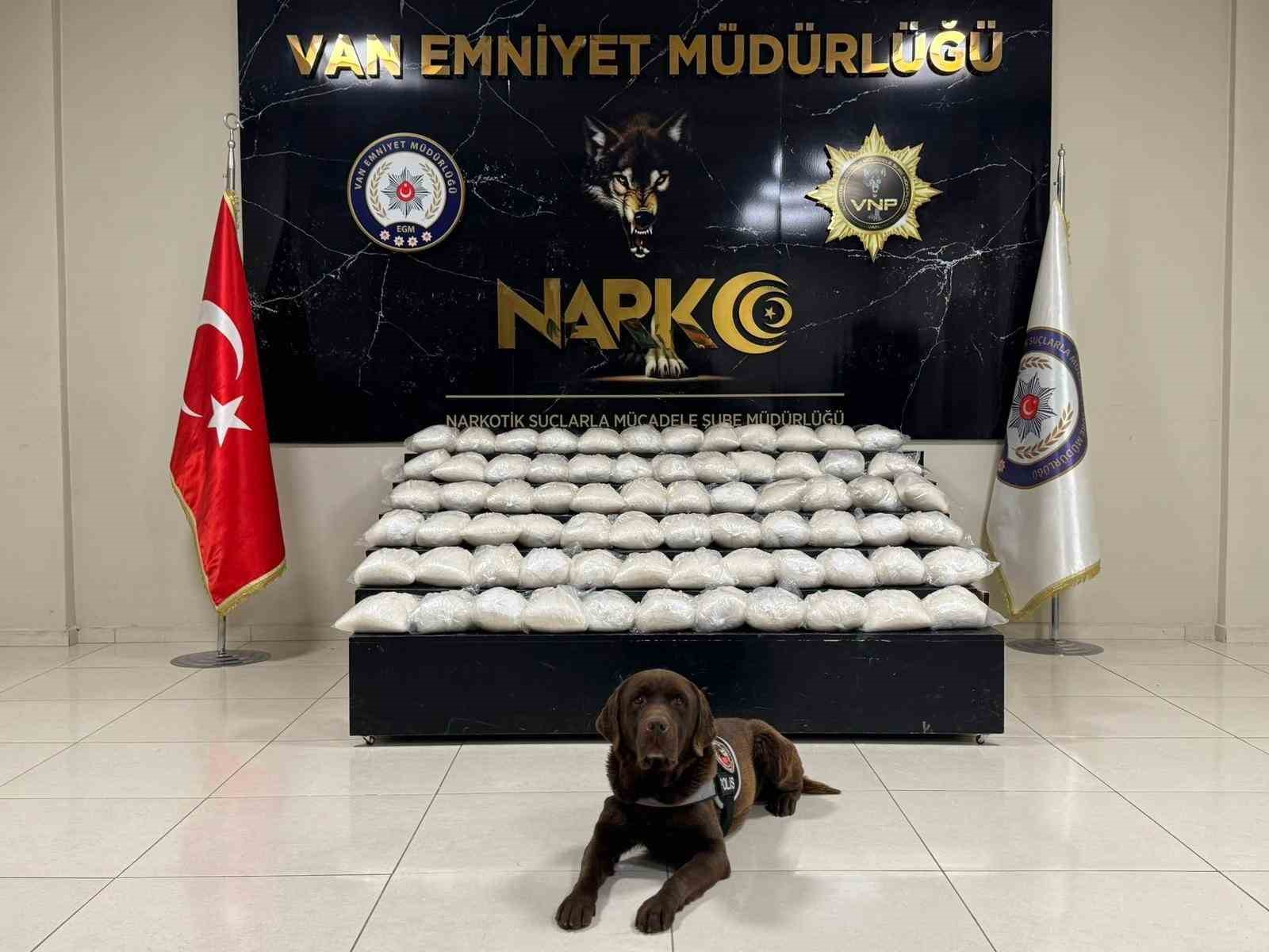 Van’da uyuşturucu operasyonu: 143 kilo metamfetamin maddesi ele geçirildi