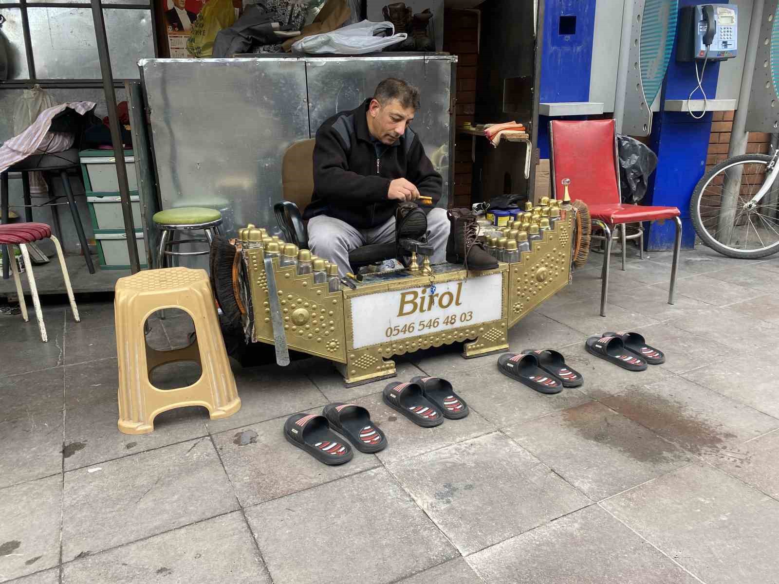 Ayakkabı boyacısından randevu uygulaması