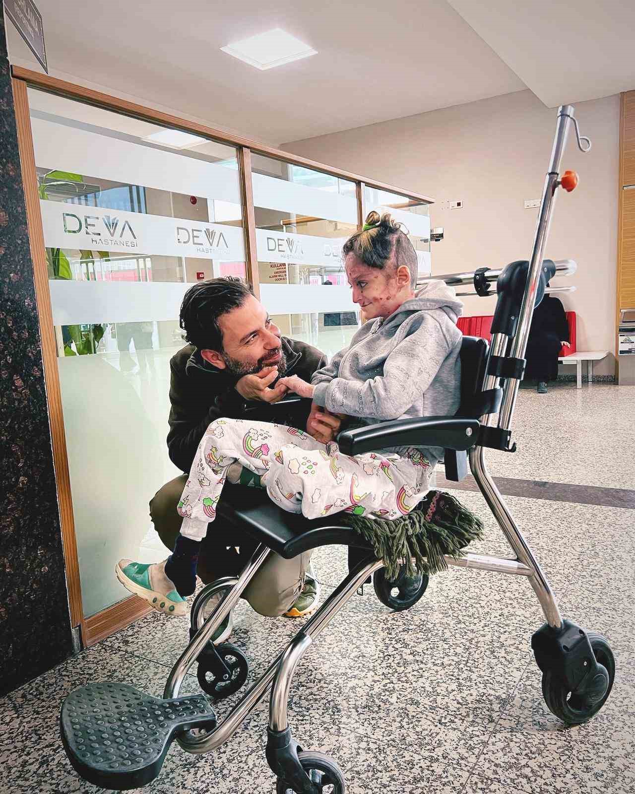 Doktorunun Kelebek hastası Emel’e  yazdığı şiir duygulandırdı