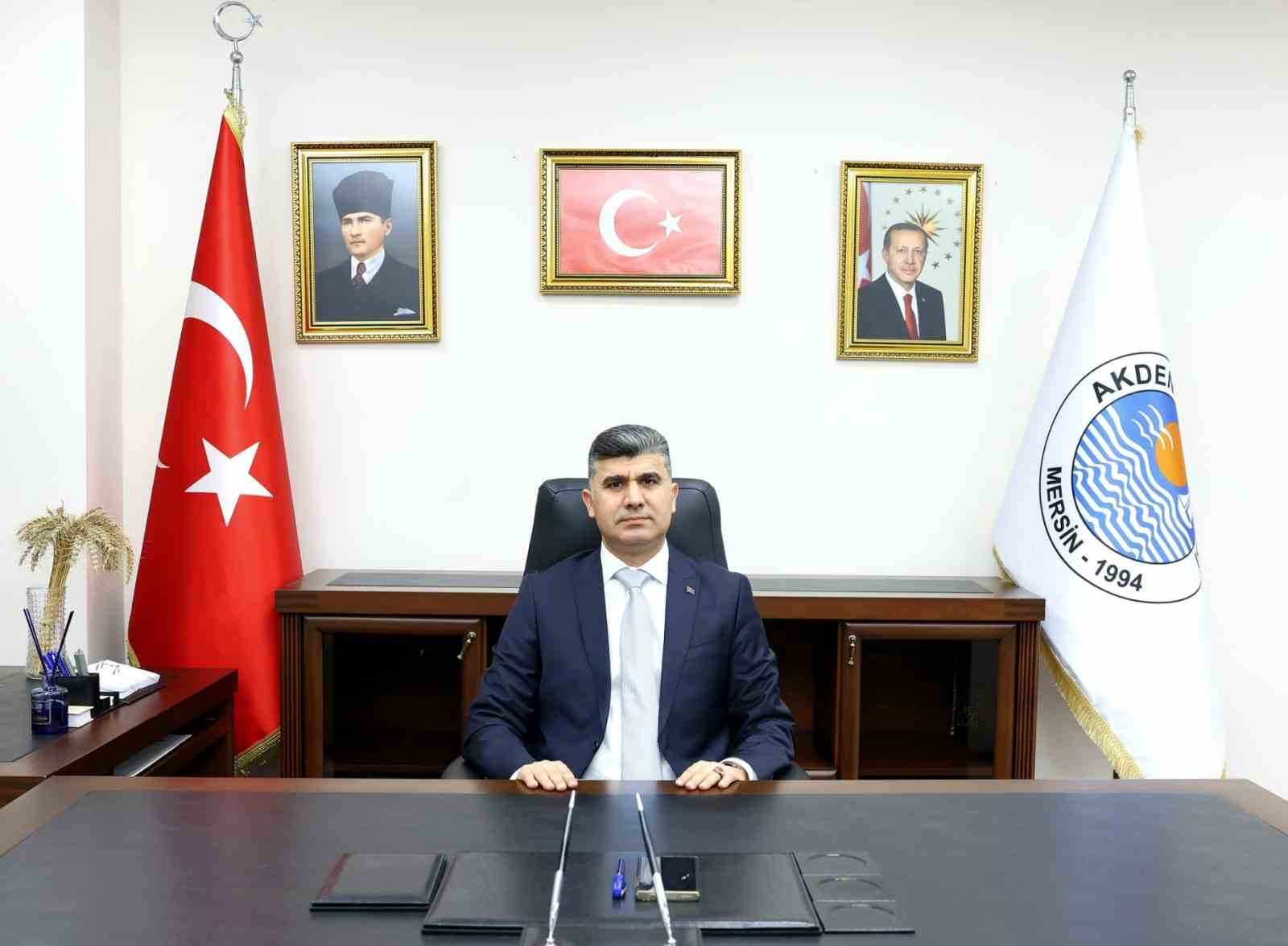 Akdeniz Belediye Başkan Vekili Şener göreve başladı