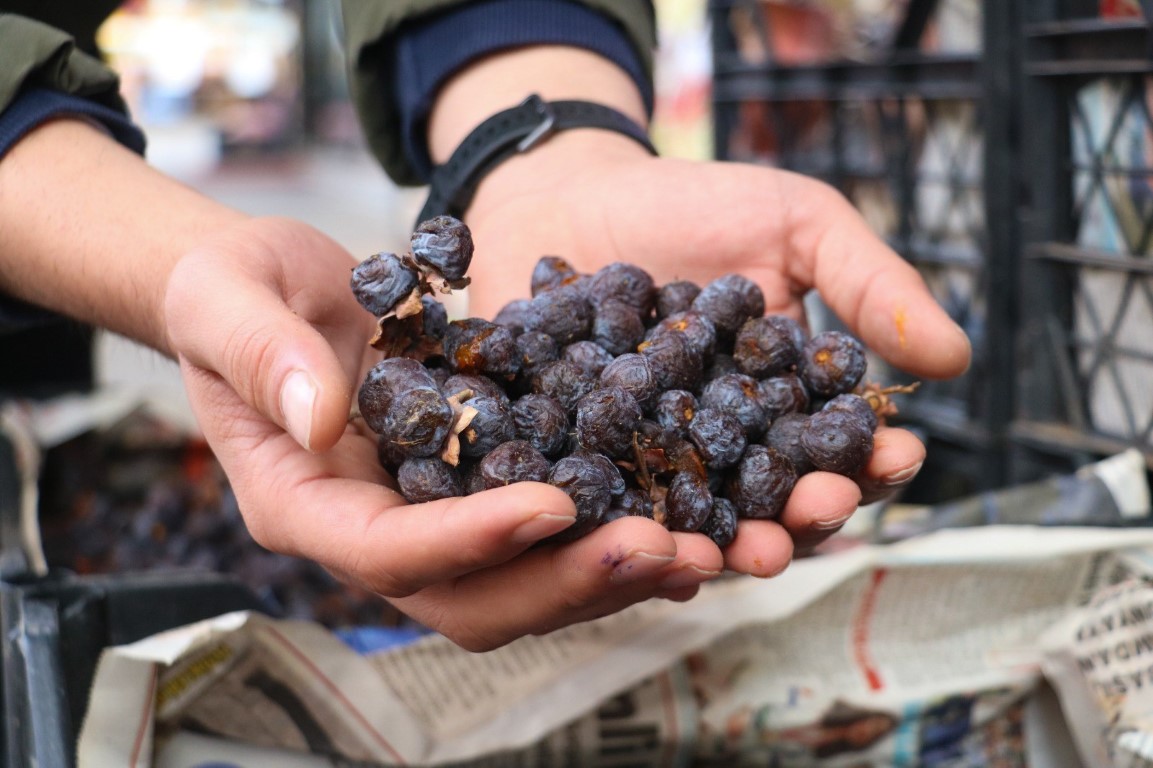 Bu meyve çürüyünce tüketiliyor