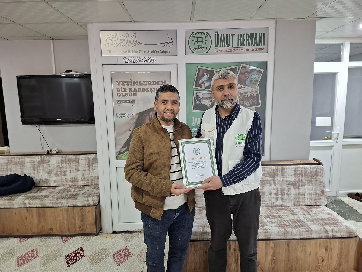 Gazzeli akademisyenden Van halkına övgü