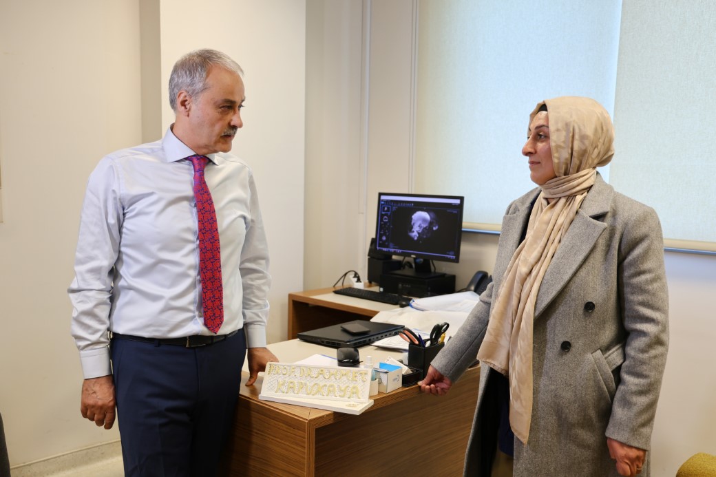 Nadir yapılan ameliyatla sağlığına kavuştu