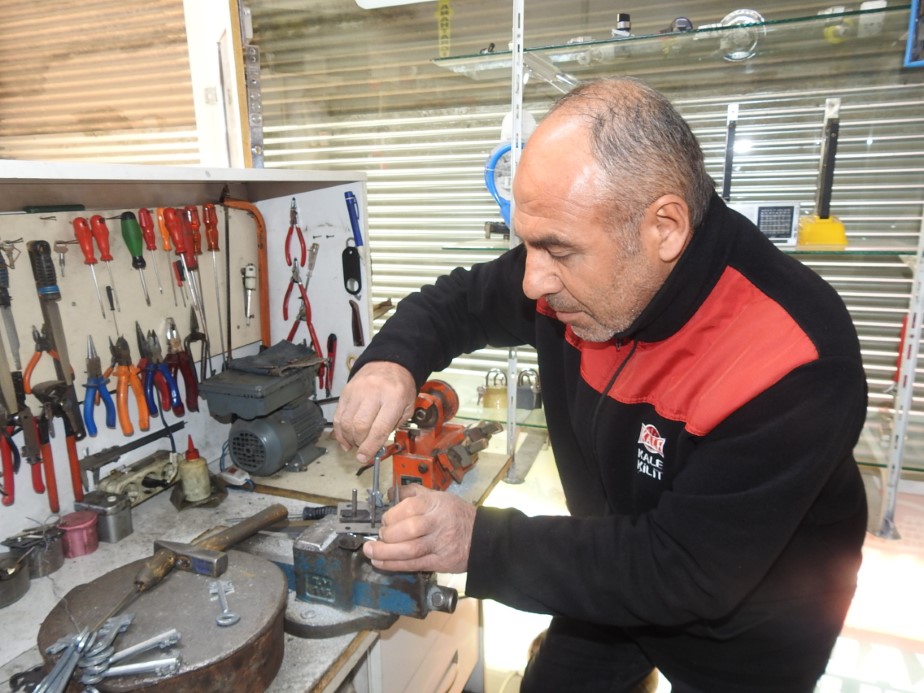 Türkiye’nin aradığı anahtar ustası: Açamadığı kilit yok