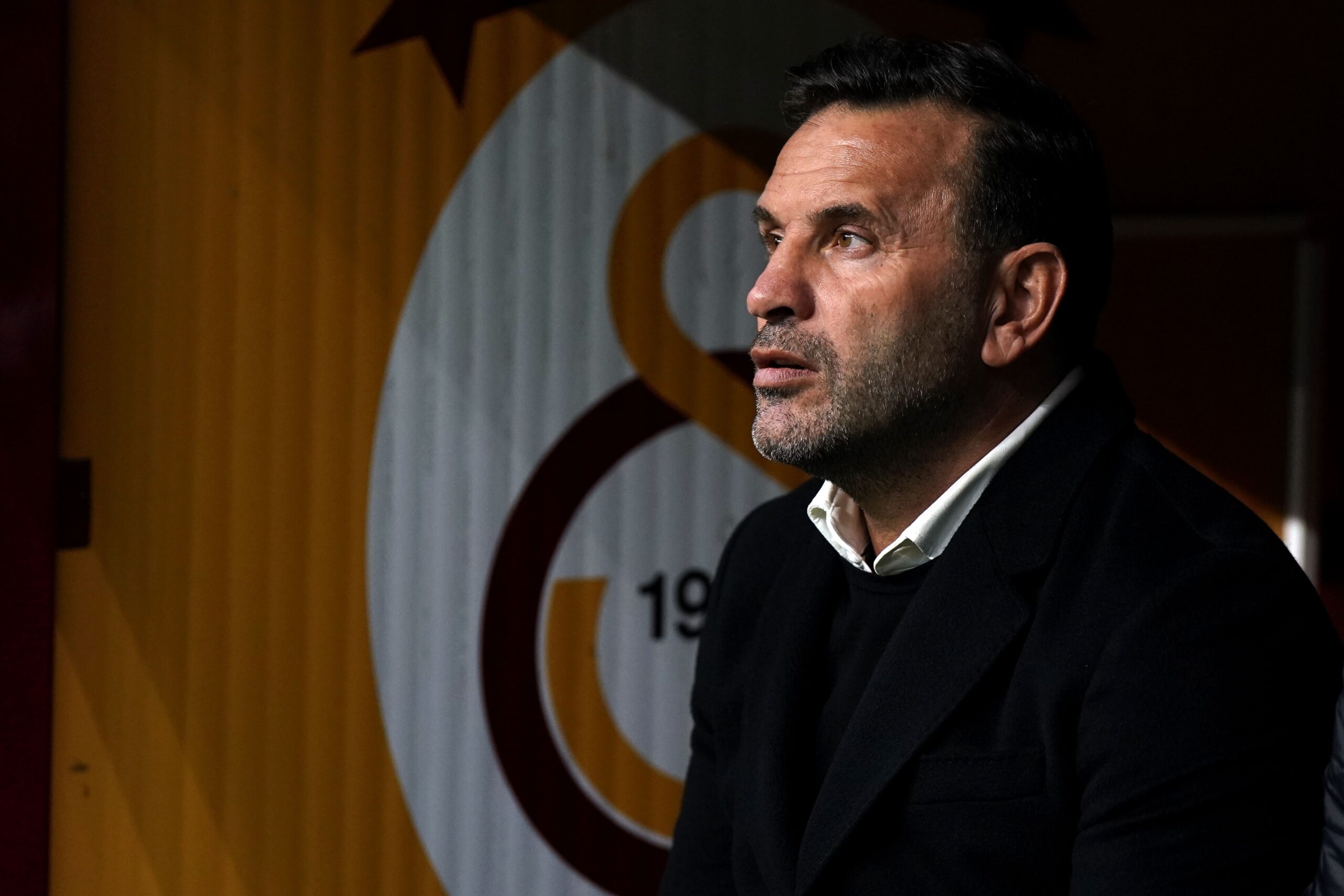 Okan Buruk: “Çok net pozisyonlar vermeden 3 gol yedik”