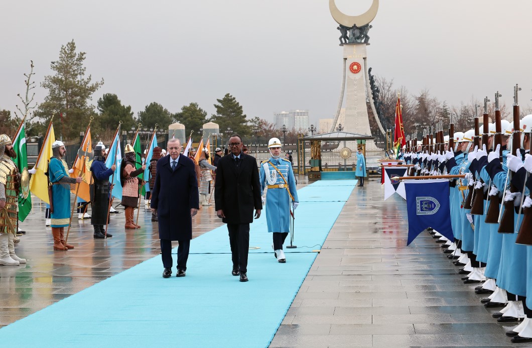 Cumhurbaşkanı Erdoğan, Ruanda Cumhurbaşkanı Kagame’yi resmi törenle karşıladı