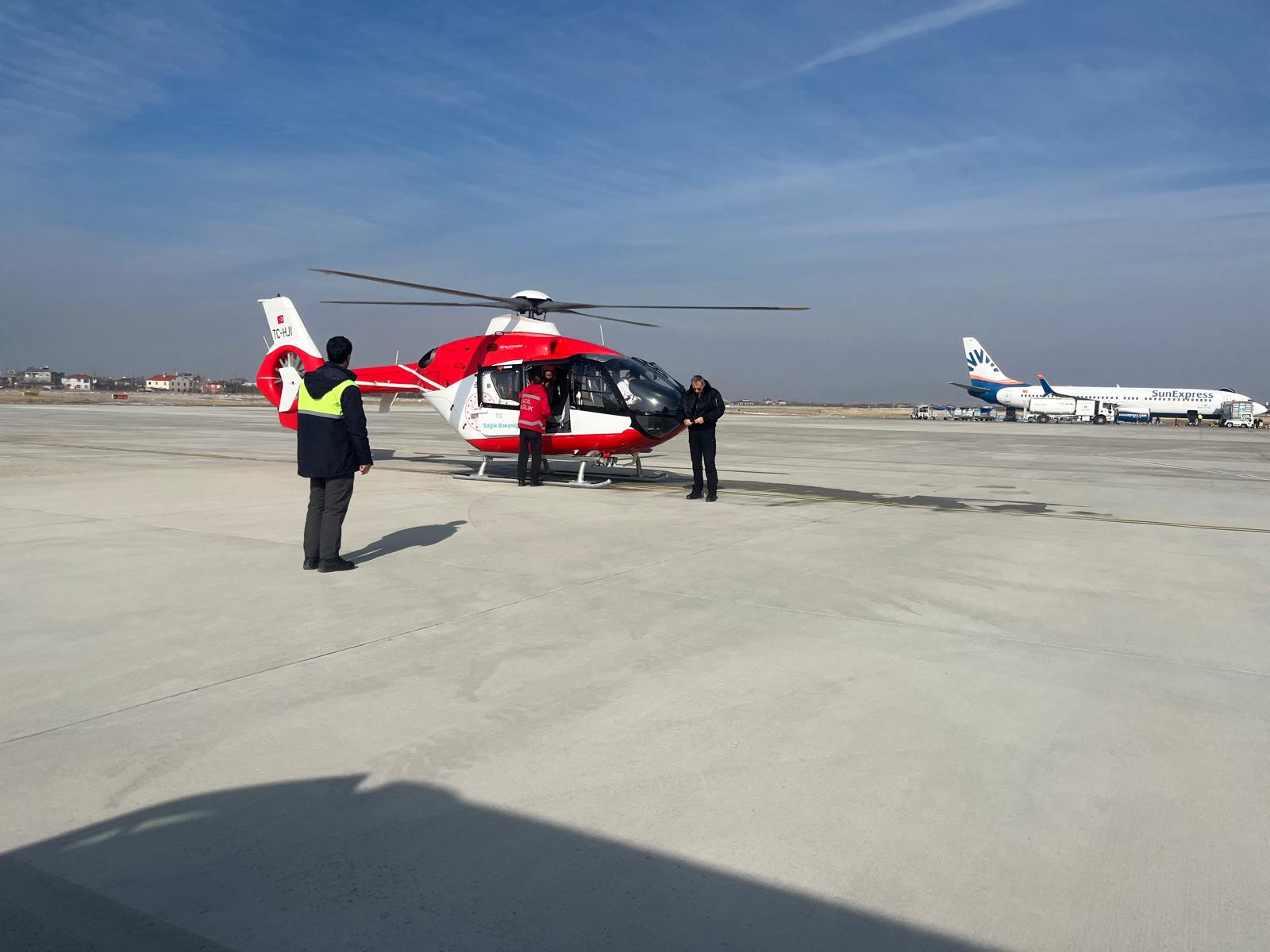 Ambulans Helikopter, Bahçesaray’daki Gebe Hasta İçin Havalandı