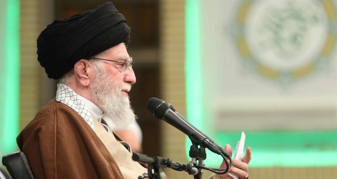 İran dini lideri Hamaney’den hükümete uyarı!