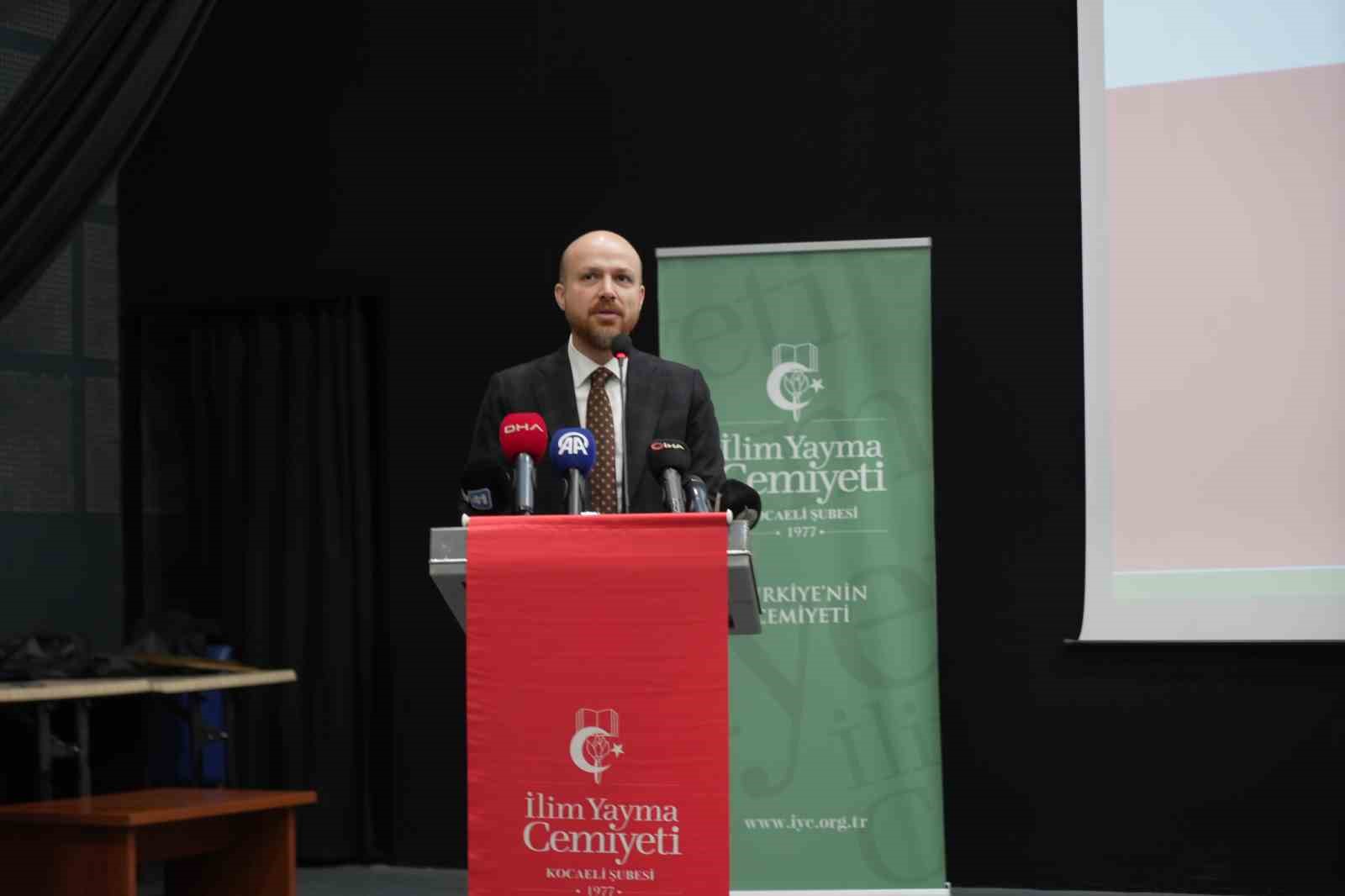 Bilal Erdoğan: “3 milyar doların üzerinde cari fazlamızdan feragat ettik”